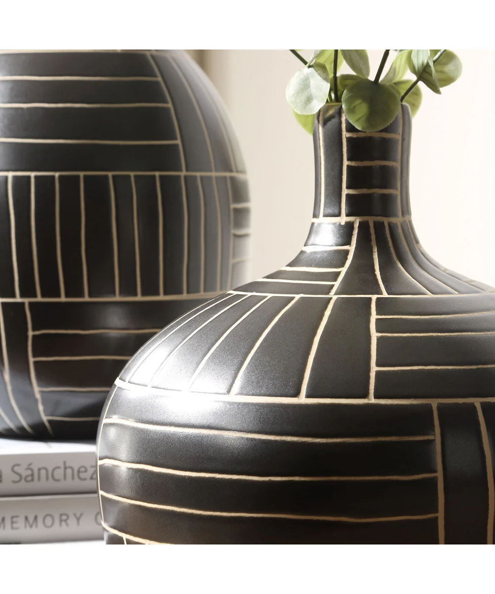 Graphite Stride Geometric Vases Set of 2 - Image 4