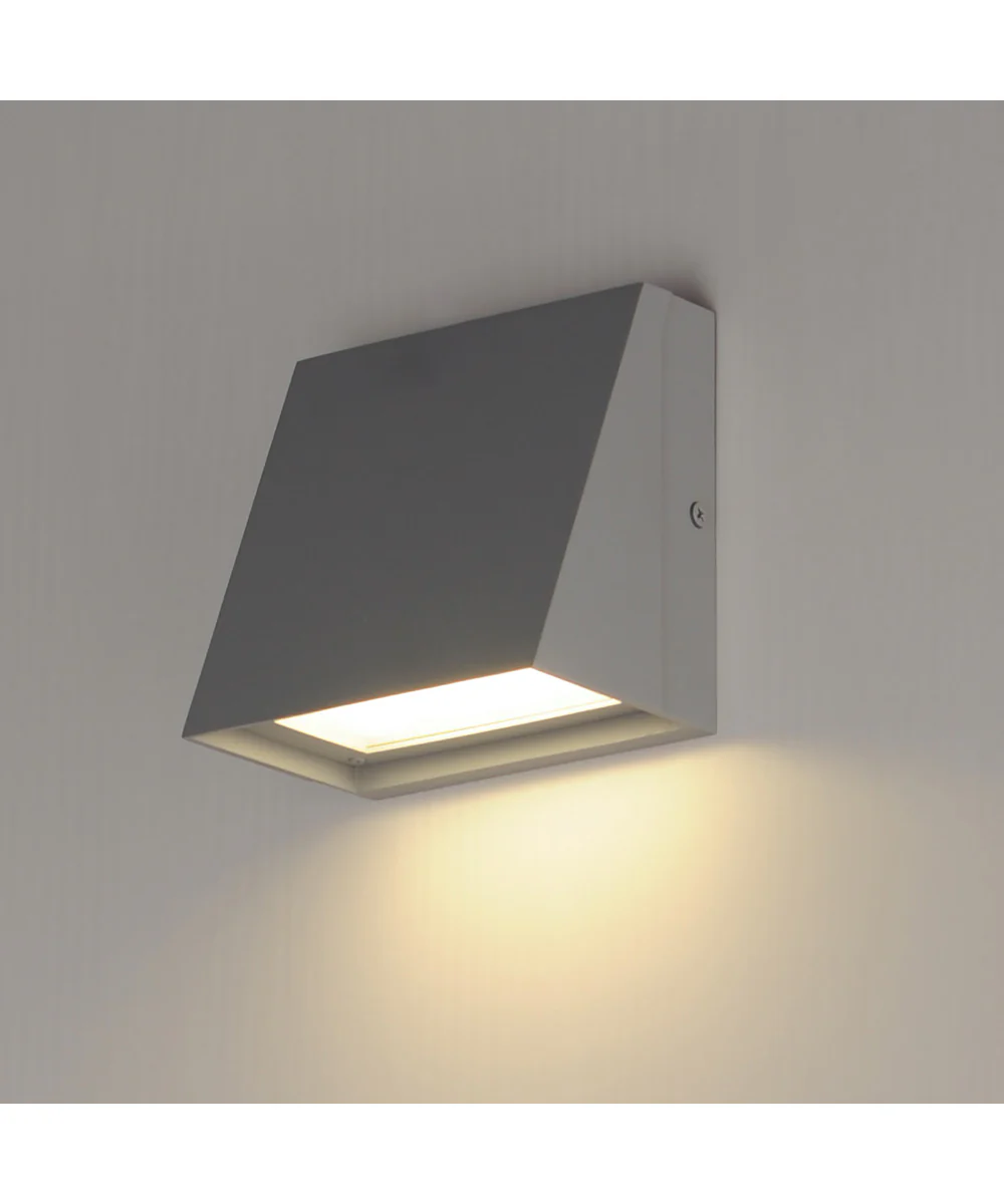 Pathfinder LED Outdoor Wall Sconce - 5CCT Silver - Image 4