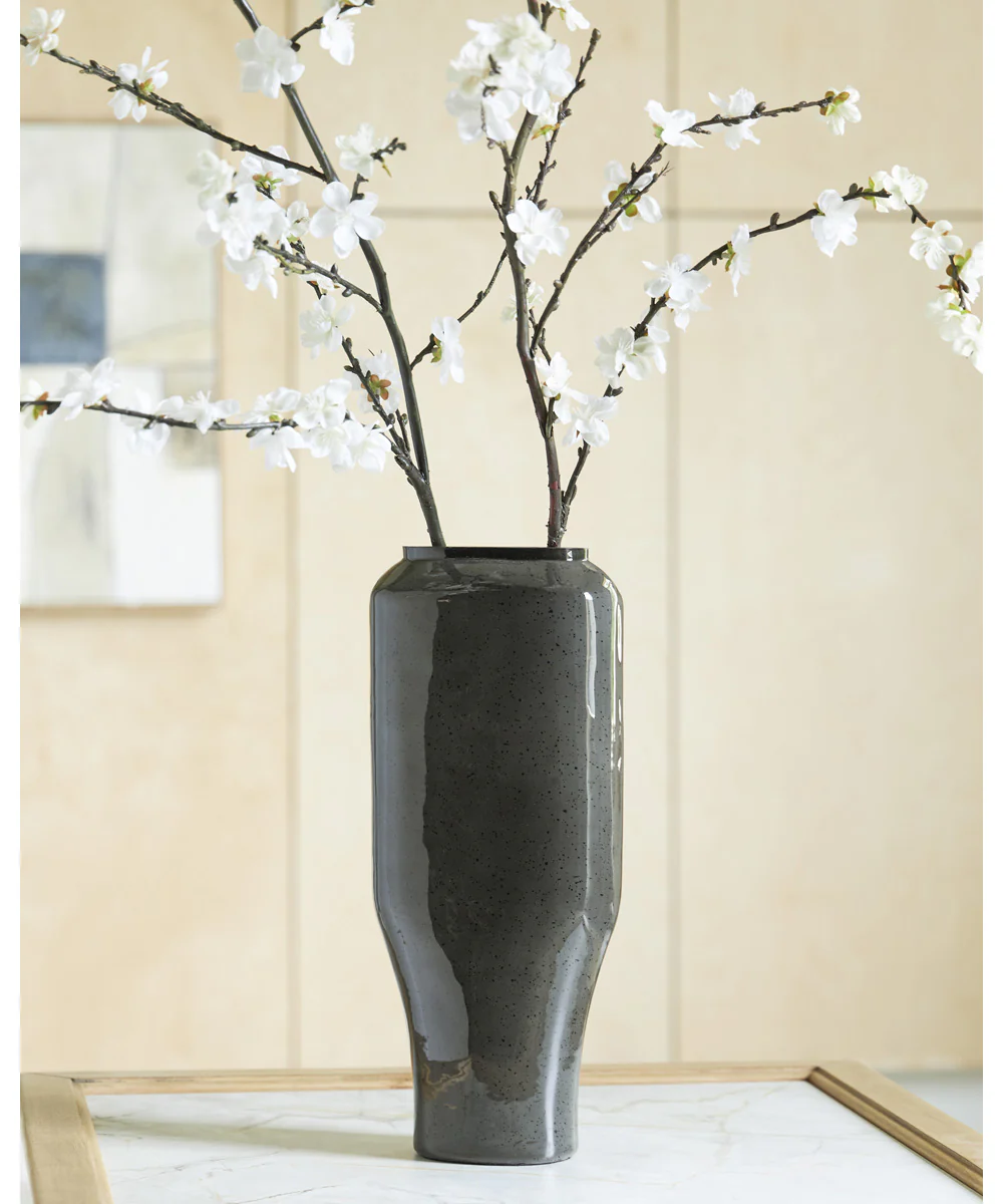 Kierlain Vase Gray/Black - Image 2
