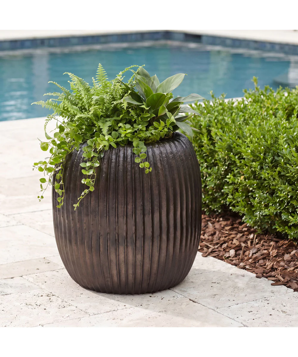 Vector Ridge Indoor-Outdoor Planter - Image 2